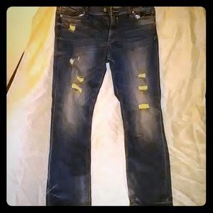 New w/o tags distressed jeans
